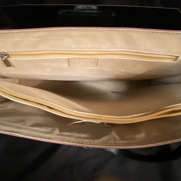 Beijo Vintage Business Class shiny pink patent leather Laptop Bag. - Picture 7 of 10